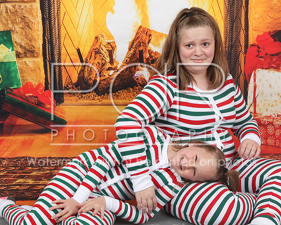 2022_Christmas_LStewart-26