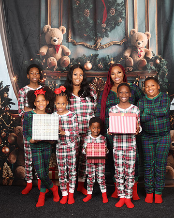 2024_Christmas_Shaniqua-10
