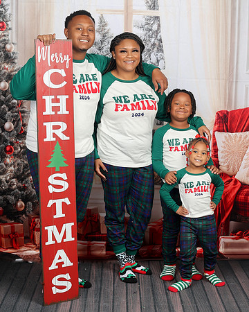 2024_Christmas_Keondra Mack-22