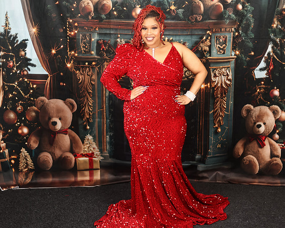 2024_Christmas_Cynthia-18
