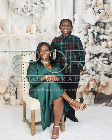 2024_Christmas_Vanessa-8