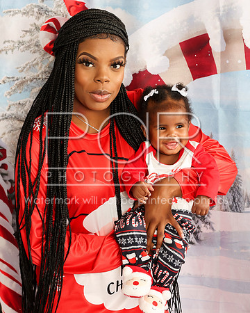 2024_Christmas_Brandi-27