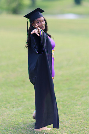 2025_Grad_Maddy-78