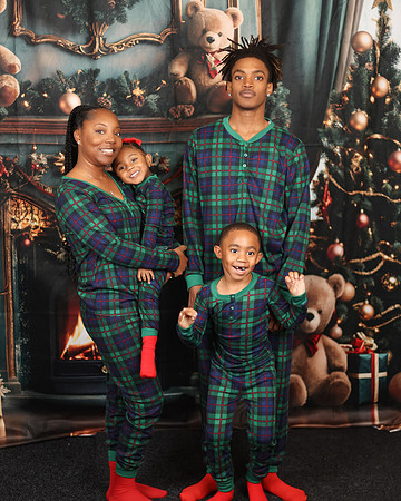 2024_Christmas_Shaniqua-37