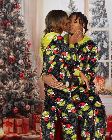 2024_Christmas_SamB-34