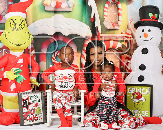 2024_Christmas_Brandi-19