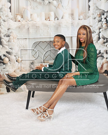 2024_Christmas_Latorica-19