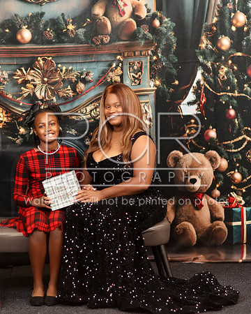 2024_Christmas_Chadonna-5