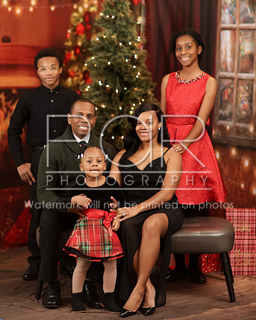 2024_Christmas_Amber McMillan-5
