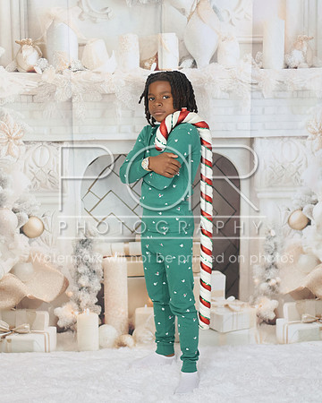 2024_Christmas_Aykia-20