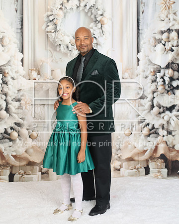 2024_Christmas_Tiffany-19