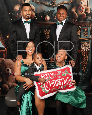 2024_Christmas_Jessica Jones-2