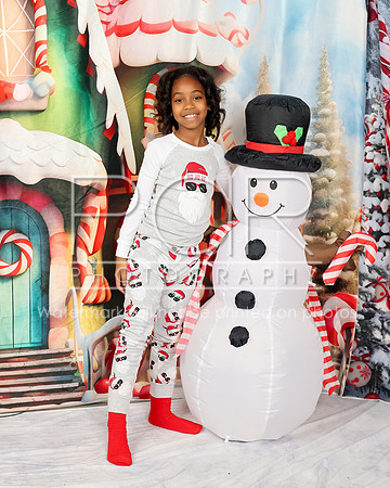 2024_Christmas_LaTashia-18