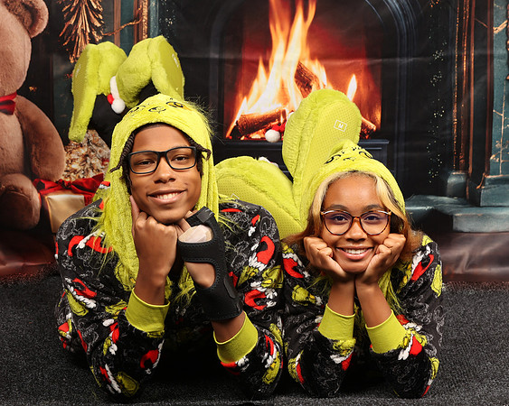 2024_Christmas_SamB-21
