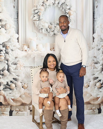 2024_Christmas_Barnes Family-5
