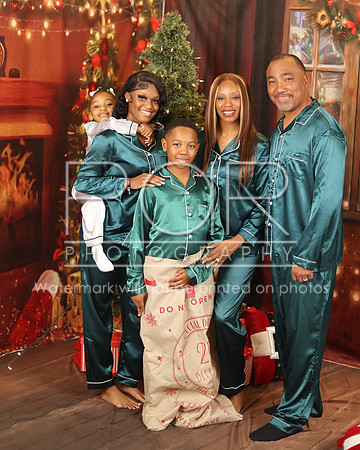 2024_Christmas_Latorica-43