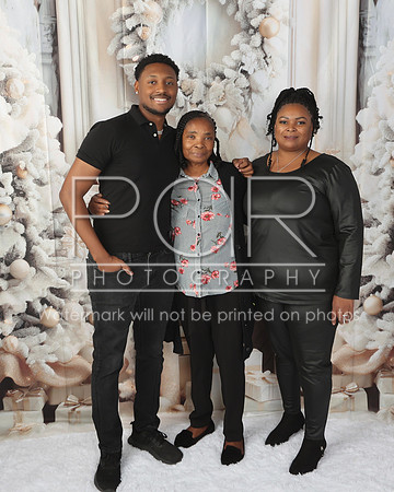 2024_Christmas_Dorothy-41