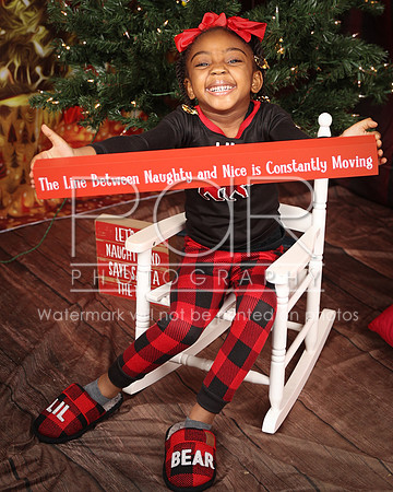 2022_Christmas_Pamela-9