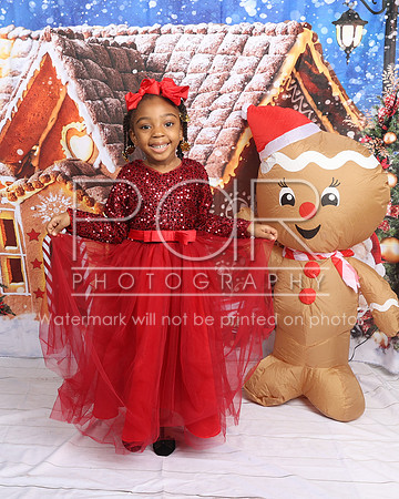 2022_Christmas_Pamela-1