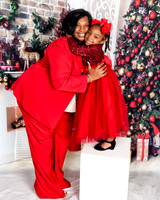 2022_Christmas_Pamela-8