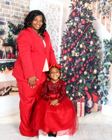 2022_Christmas_Pamela-6