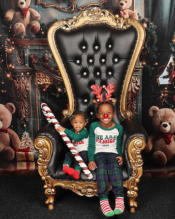 2024_Christmas_Angeline-23