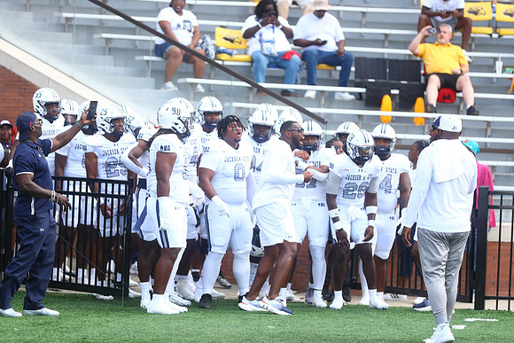 2025_Fball_JSUvsUSM-21
