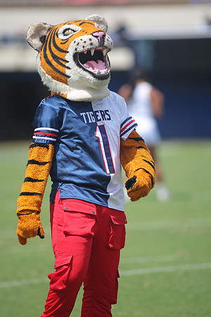 2025_Fball_HamptonvsJSU-138