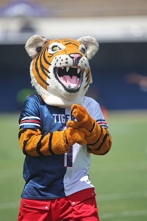 2025_Fball_HamptonvsJSU-139