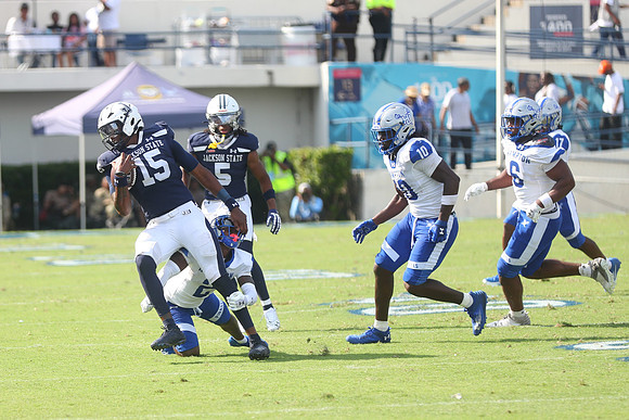 2025_Fball_HamptonvsJSU-435