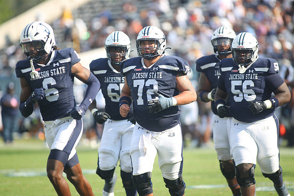 2025_Fball_HamptonvsJSU-444