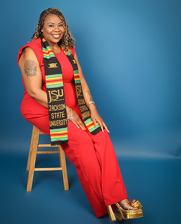 2025_Grad_AnnLewis-5