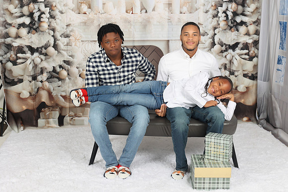 2024_Christmas_Sarah-5
