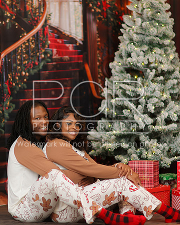 2025_Christmas_Karmeshia_Feazell-3