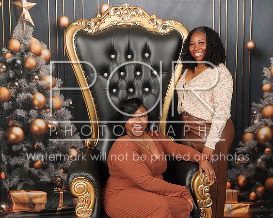 2025_Christmas_CandaceBraxton-24