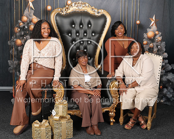 2025_Christmas_CandaceBraxton-20