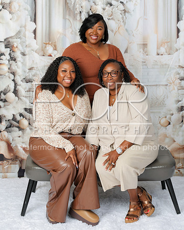 2025_Christmas_CandaceBraxton-13