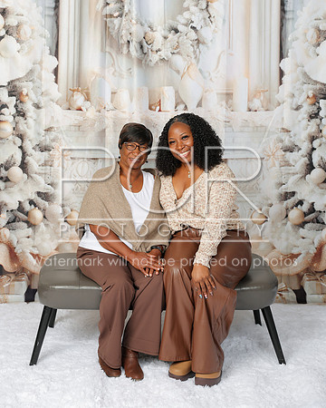 2025_Christmas_CandaceBraxton-12