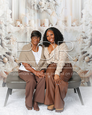 2025_Christmas_CandaceBraxton-11