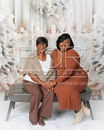 2025_Christmas_CandaceBraxton-10