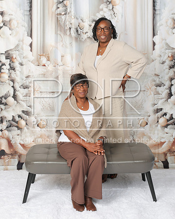 2025_Christmas_CandaceBraxton-9