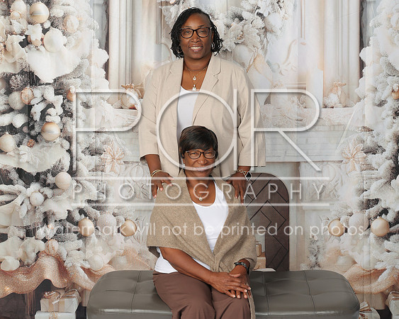 2025_Christmas_CandaceBraxton-8