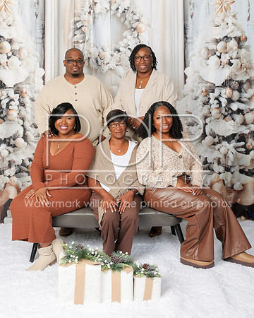 2025_Christmas_CandaceBraxton-1