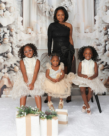 2025 Christmas_Brianna_Smith-32