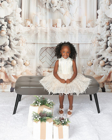 2025 Christmas_Brianna_Smith-30