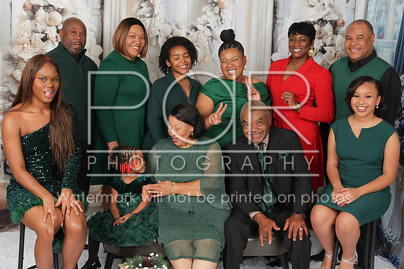 2025 Christmas_Alanda_James-14