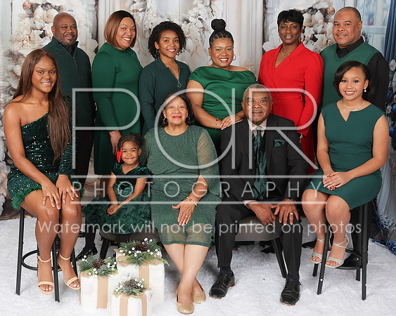 2025 Christmas_Alanda_James-13