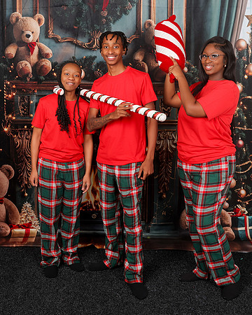 2025 Christmas DNaya_Britton-24