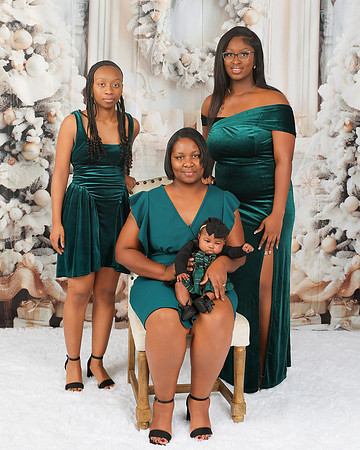 2025 Christmas DNaya_Britton-7