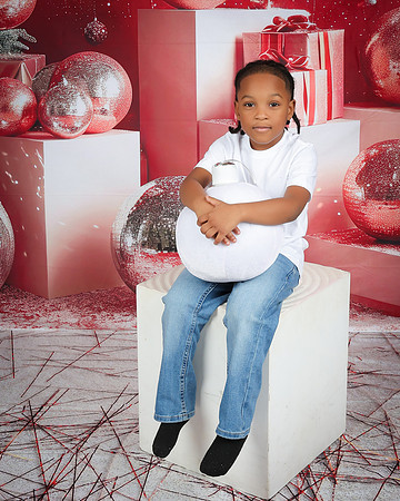 2025_Christmas_KeAsia_Kelly-39